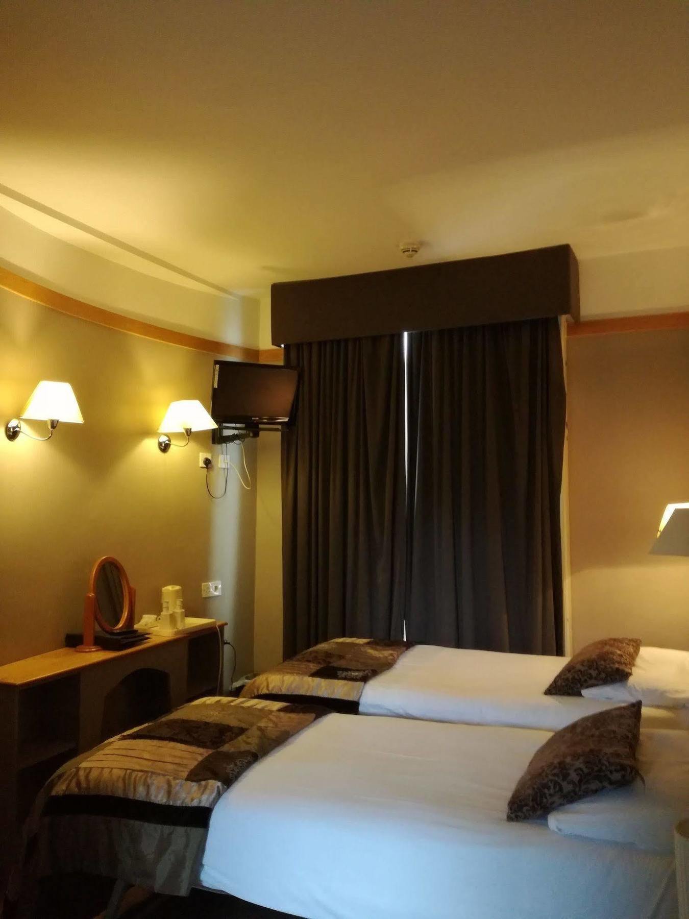 Leeson Inn Downtown Dublin Extérieur photo